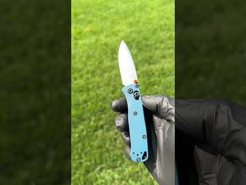 Benchmade Mini Bugout Scale — Slate Blue Anodize
